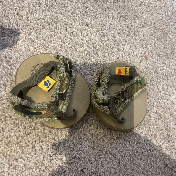 Camouflage Kids Play Tent with Outfit and Accessories - Picture 5 of 5